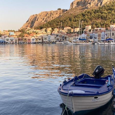 Chroma Kastellorizo Villa Megisti Bagian luar foto