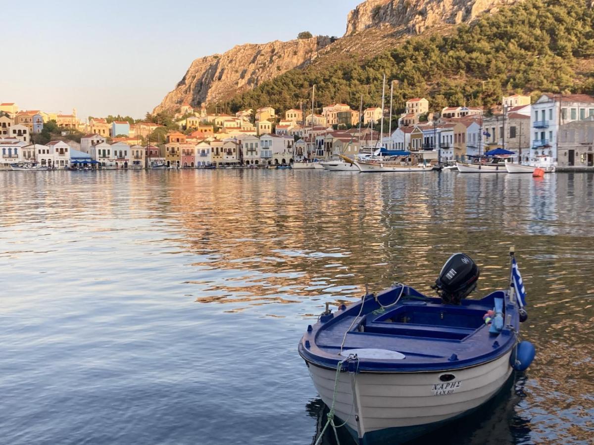 Chroma Kastellorizo Villa Megisti Bagian luar foto